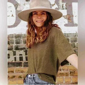 Olive Green Waffle Knit Short Sleeve Top Women’s M Thermal Textured Shirt Casual